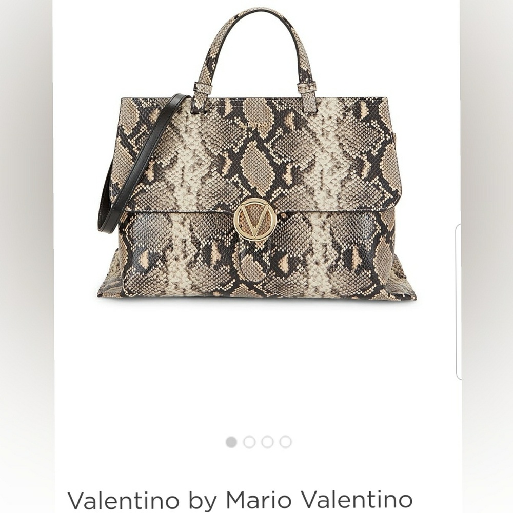 Sold💥💥 host pick 💥 Valentino bag
